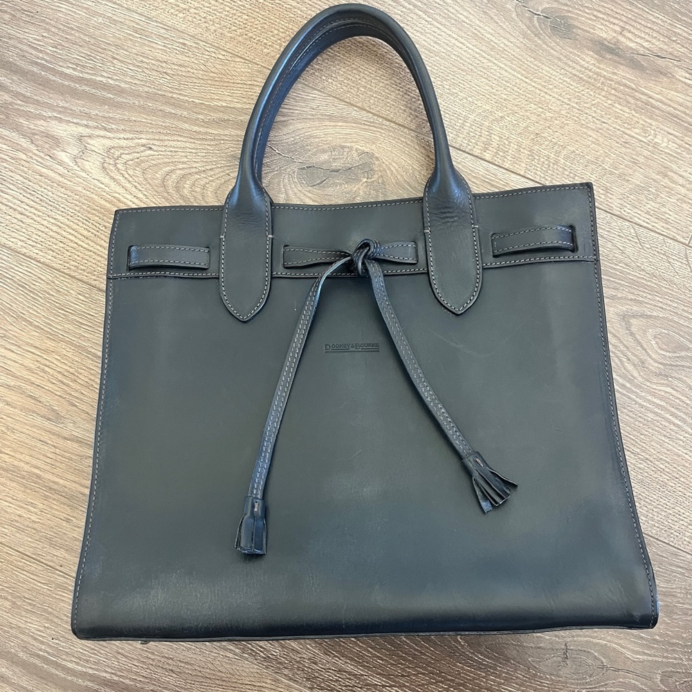 Dooney & Bourke Black vintage Alto Tassel Leather Tote